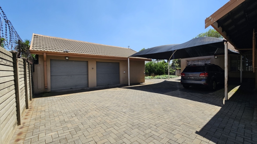 4 Bedroom Property for Sale in Vaalpark Free State